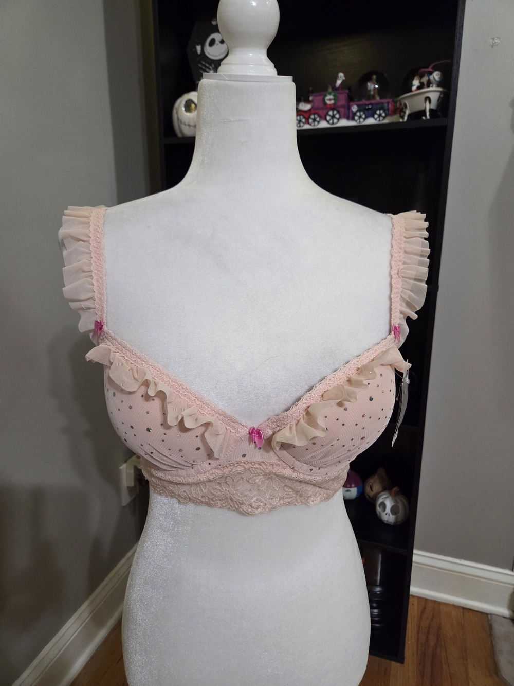 Saki Silver Delicate Ruffle Lace Bra Peach